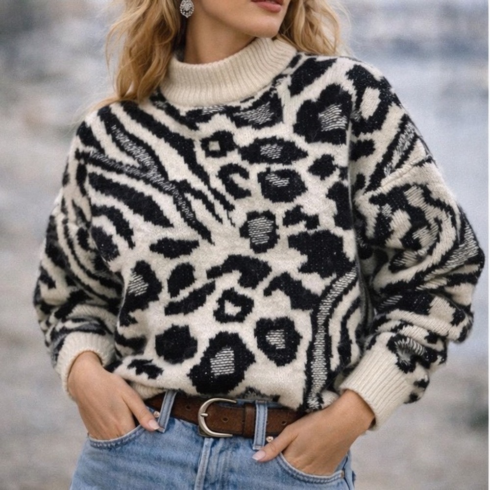 Animal Leopard Print Mock Neck‎ Pullover Knit Sweater Small Statement Forever 21